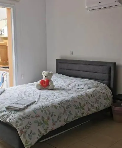 Hermes Complex 2 Cyprus *